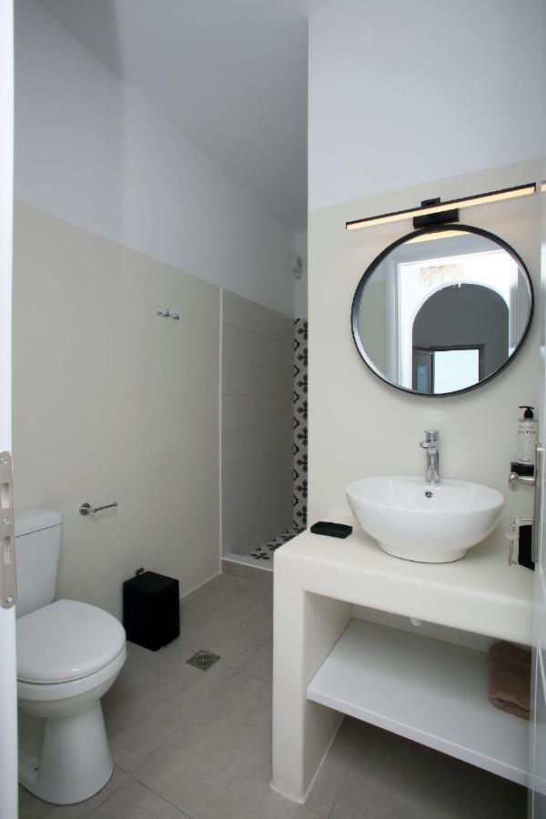 Elia Privileged Suites Andros Ανδροσ Andros Town Exterior foto
