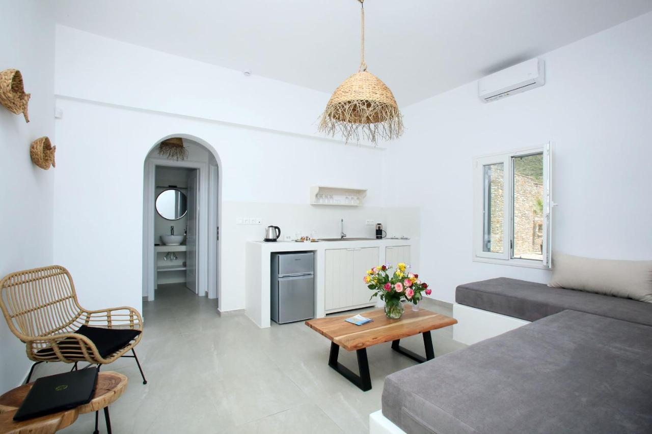 Elia Privileged Suites Andros Ανδροσ Andros Town Exterior foto