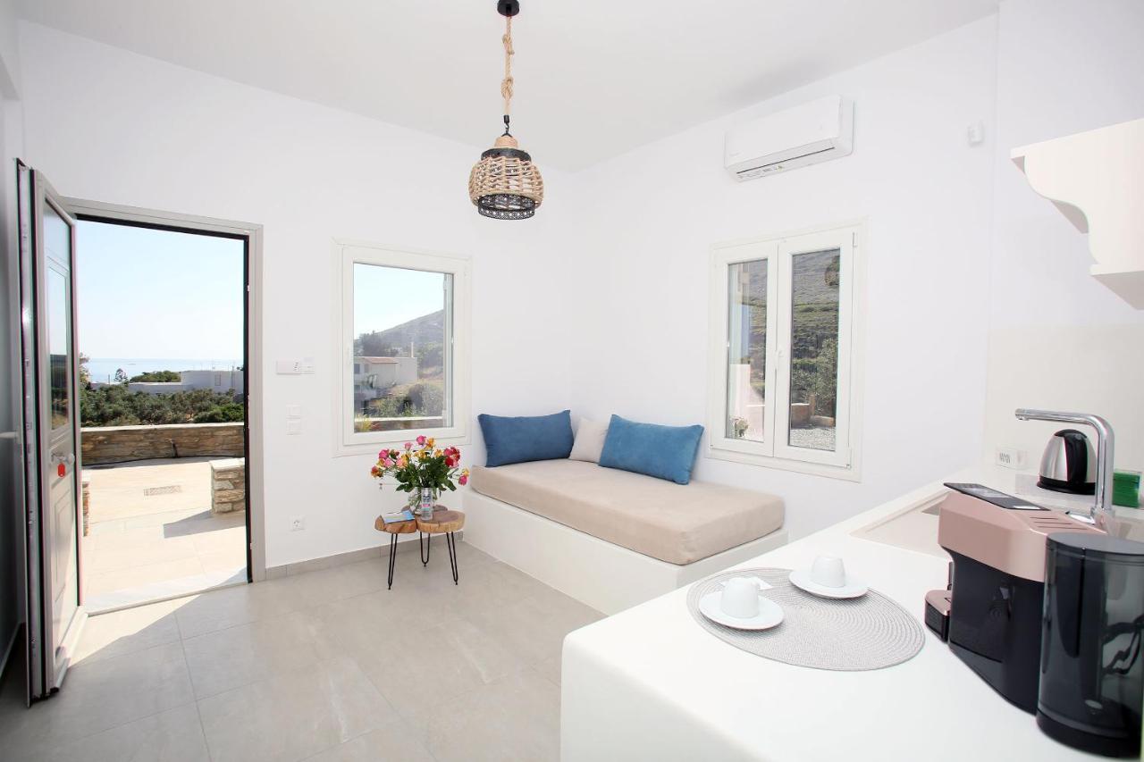 Elia Privileged Suites Andros Ανδροσ Andros Town Exterior foto