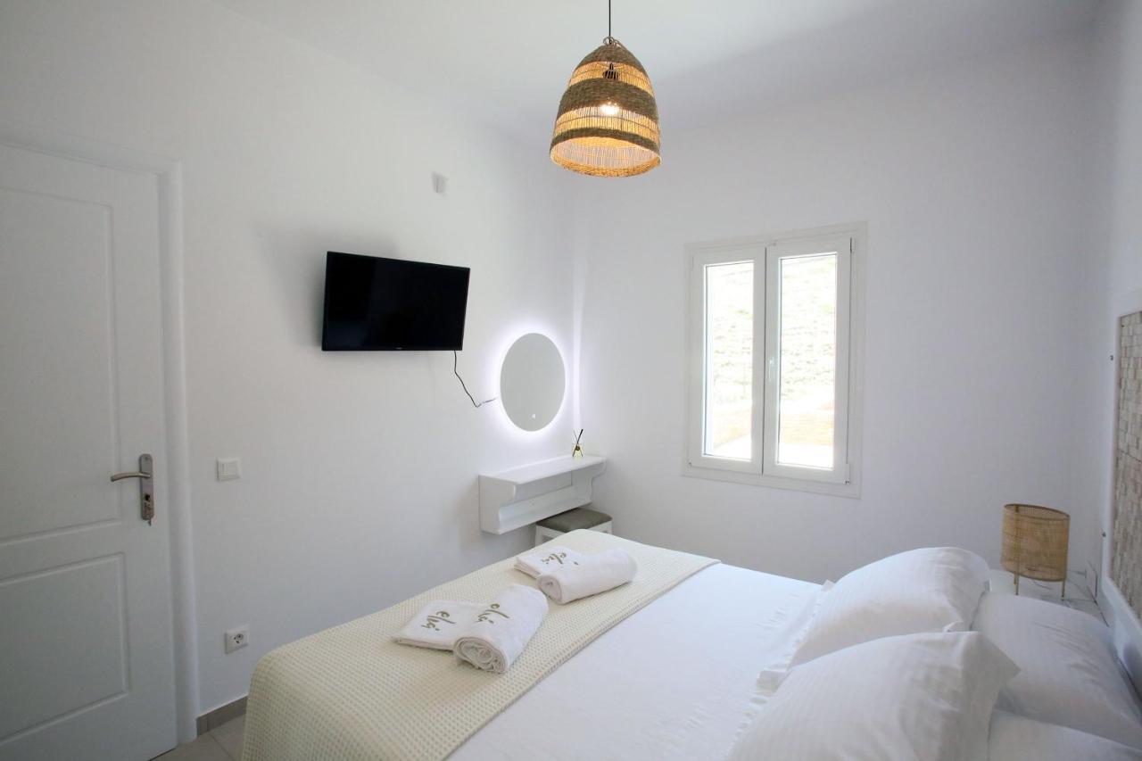 Elia Privileged Suites Andros Ανδροσ Andros Town Exterior foto